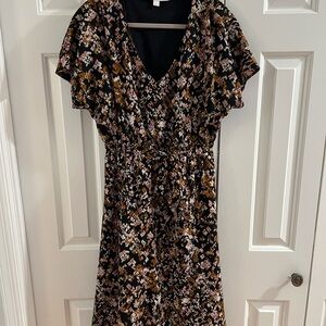 Superfoxx Brown Tan V-Neck Midi Dress